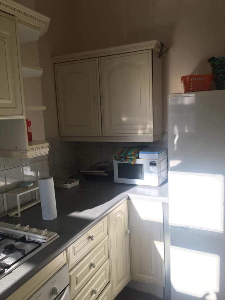 Flat Huguenot Place in Greater London