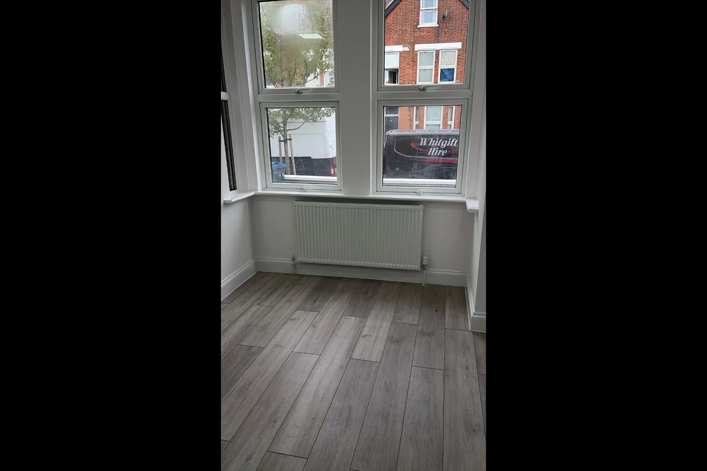 Flat Edith Road in Greater London