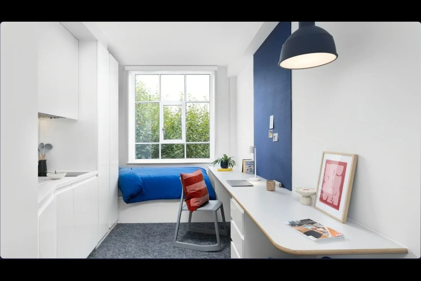 Flat Woburn Place in Greater London