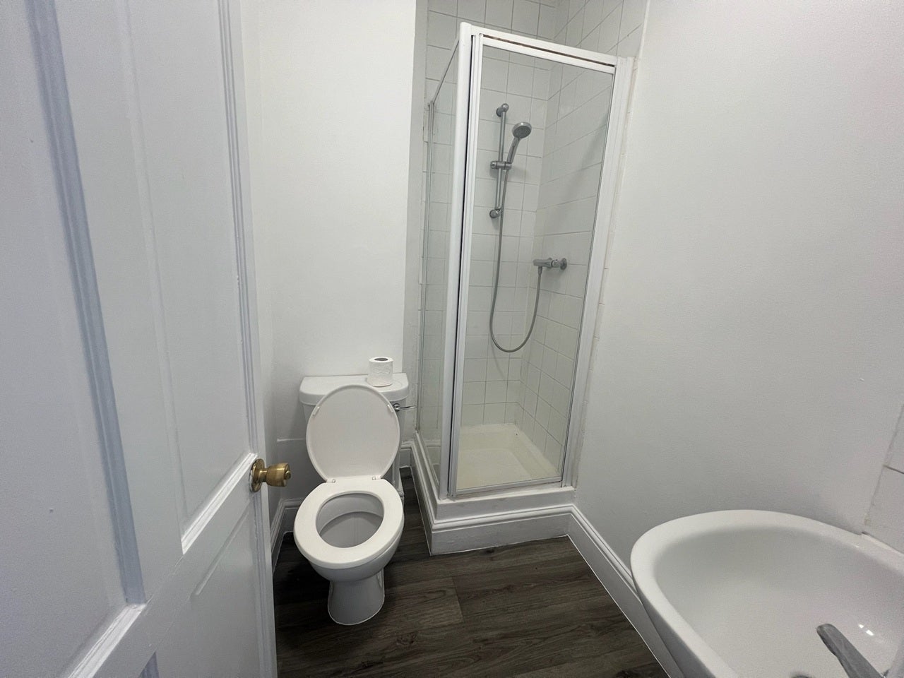 Flat La Rose Lane in Greater London