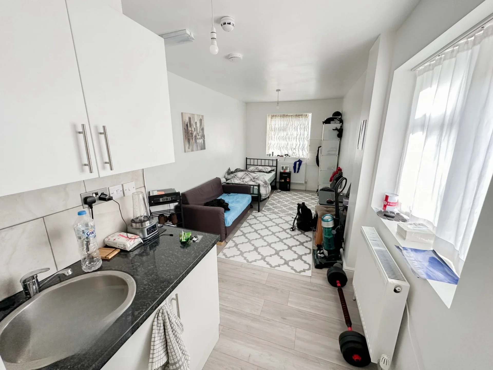 Flat Sweet Briar Grove in Greater London