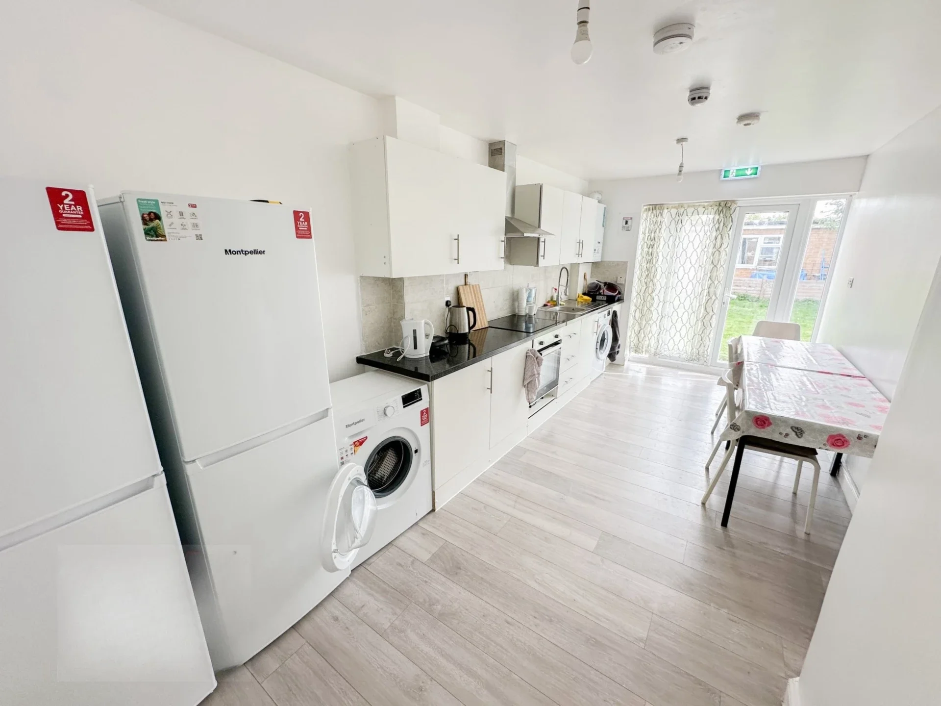 Flat Sweet Briar Grove in Greater London