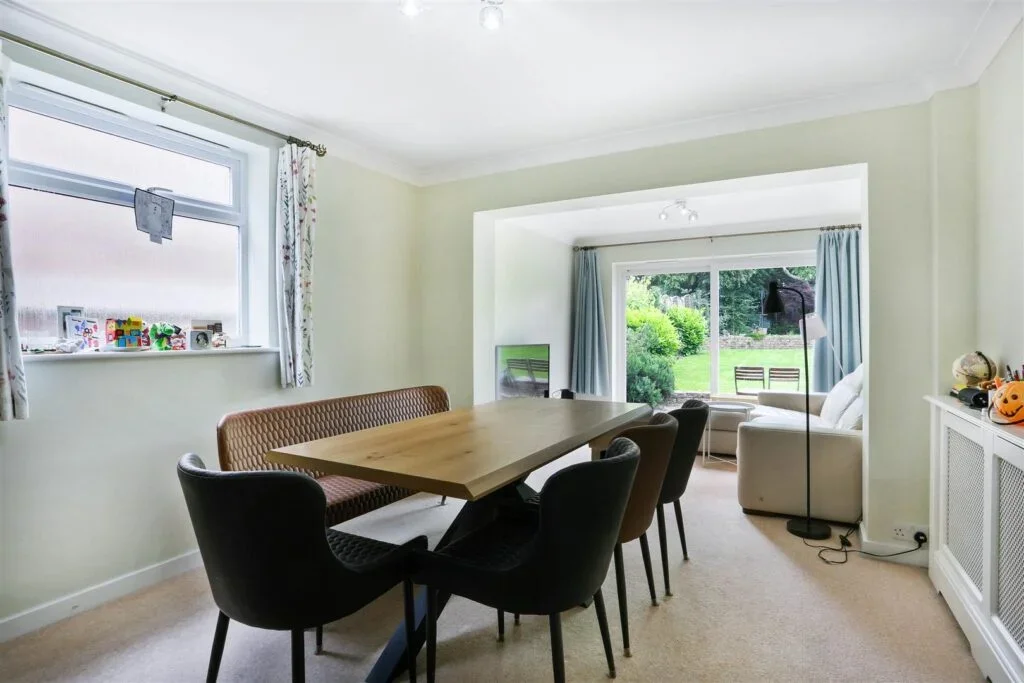 House Abinger Avenue in Epsom and Ewell