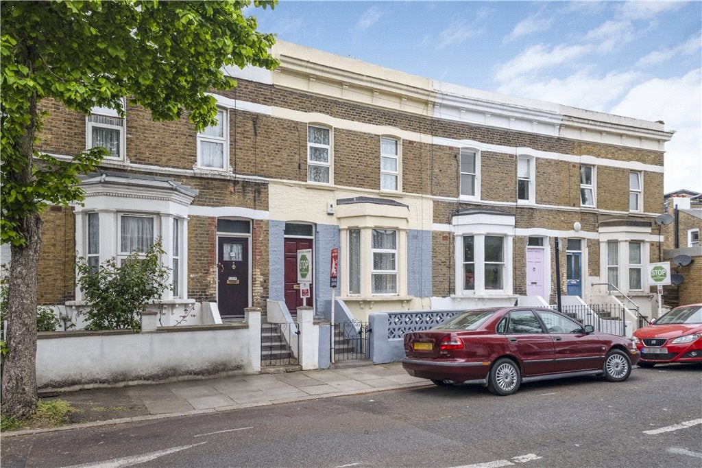 House Medwin Street in Greater London