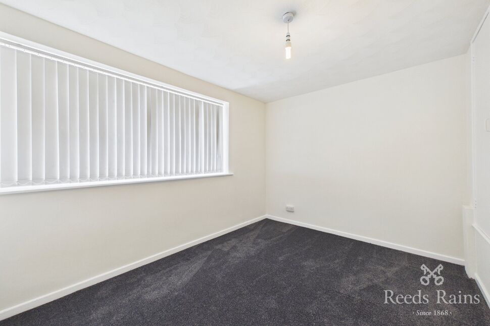 House Braeburn Court in Leigh