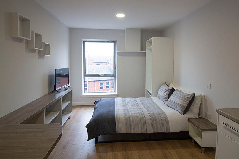 Room Clare Street in Nottingham