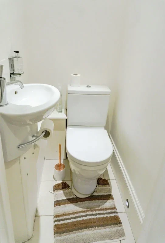 Room Brookville Road in Greater London