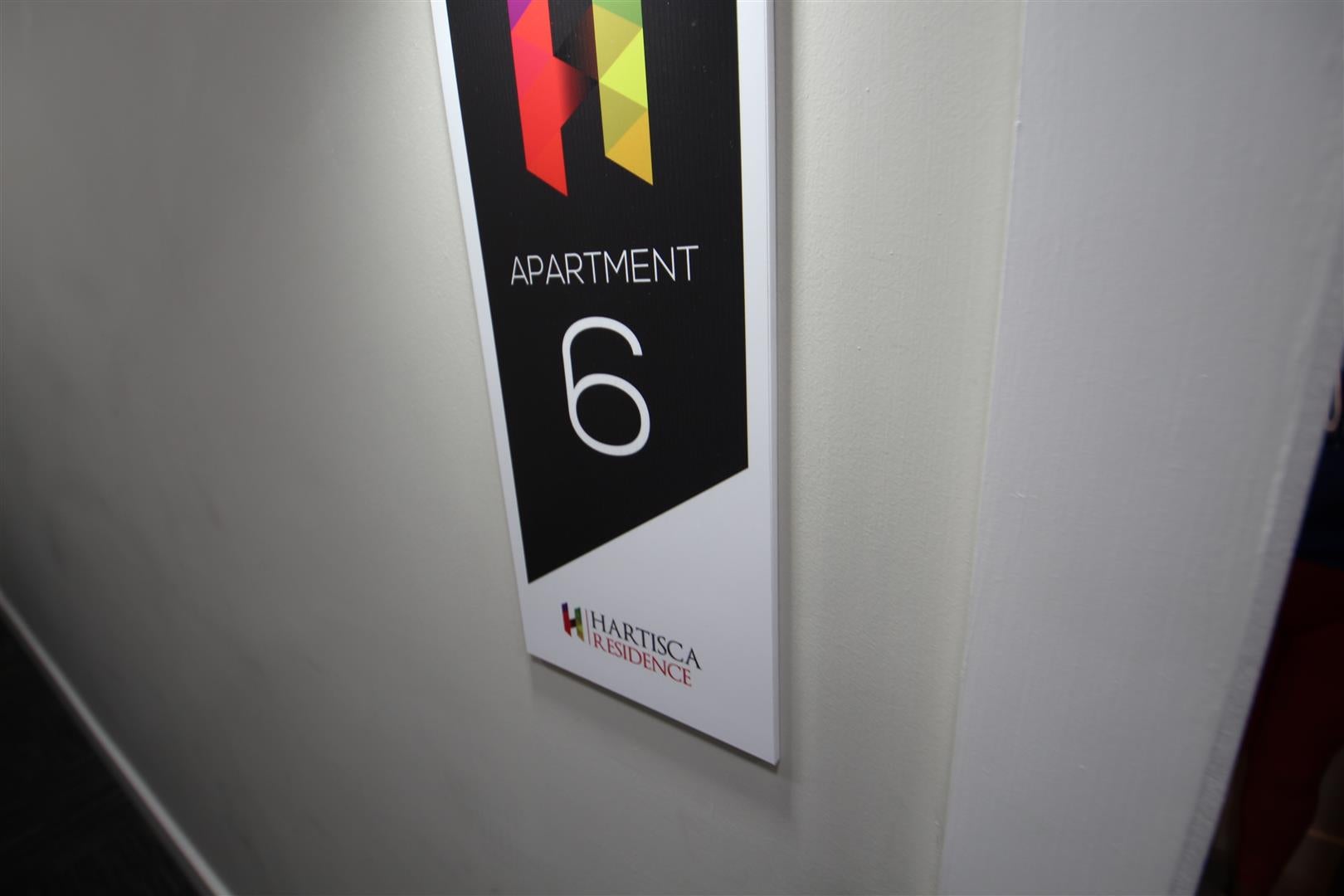 Room Hartwell Road in Leeds