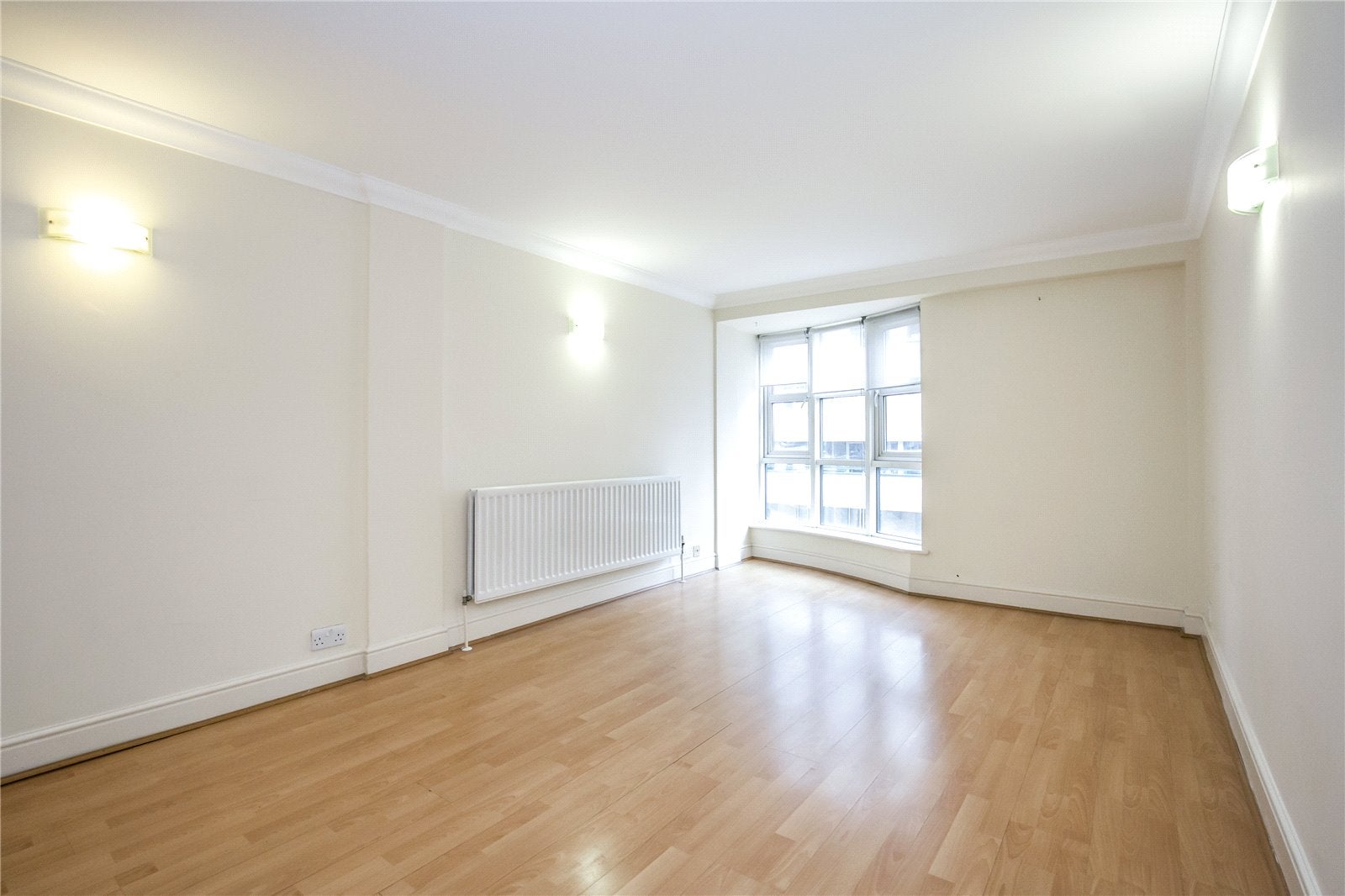 Flat Lisson Grove in City of Westminster