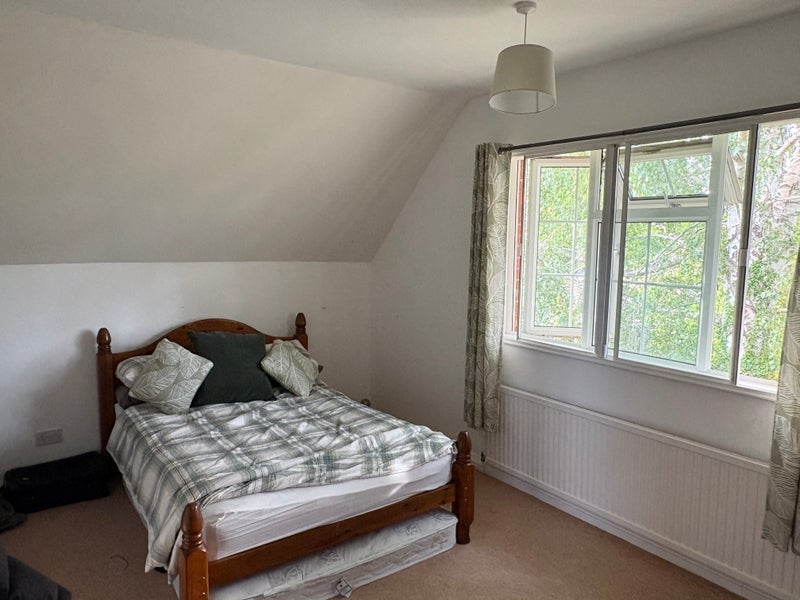Room Kingswood Creek in Sunnymeads