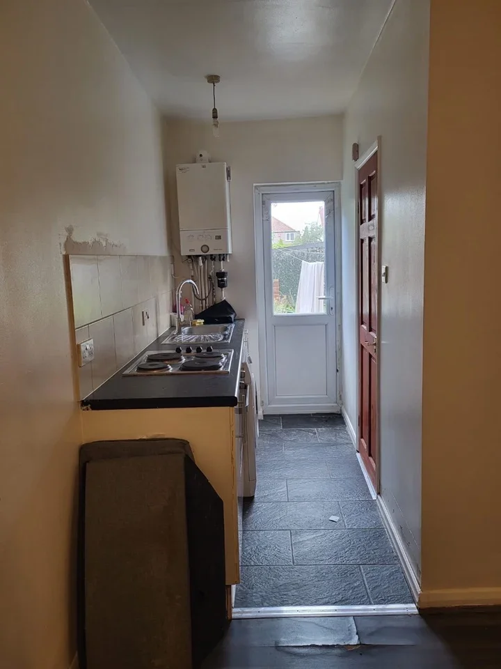 Flat Holburne Road in Greater London