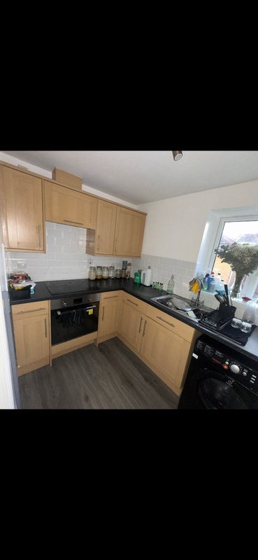 Room Floathaven Close in Greater London