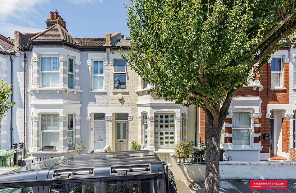 House Edgarley Terrace in Greater London
