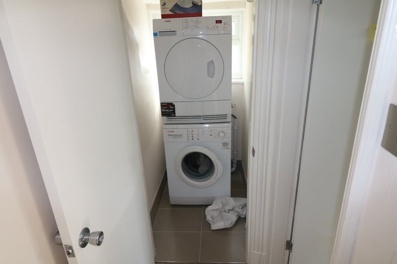 Room Chiswick High Road in Greater London