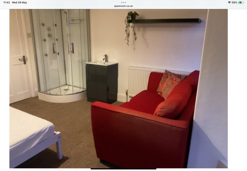 Room Rectory Road in Ipswich