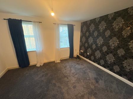 House Carlisle Close in Corby