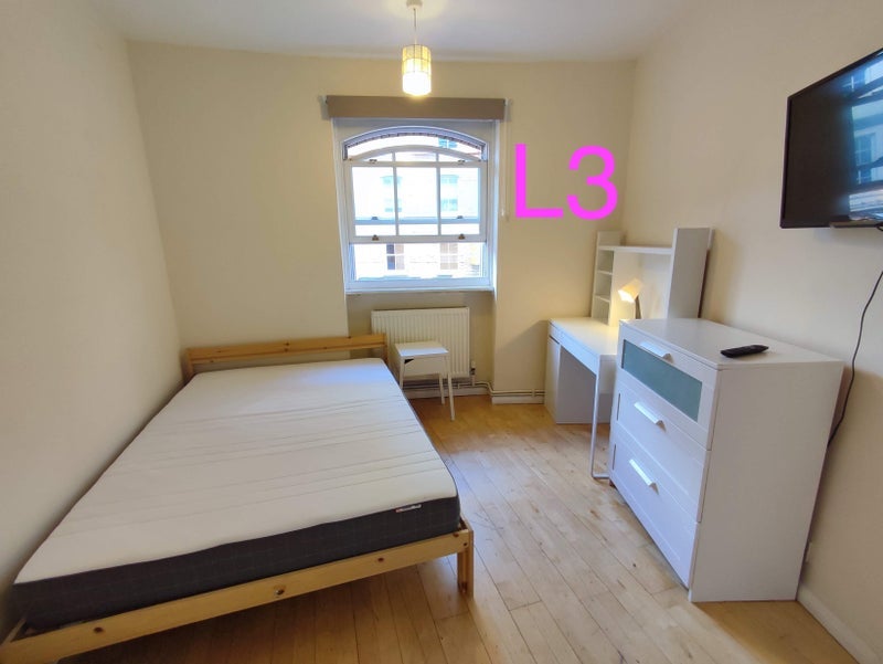 Room Leather Lane in Greater London