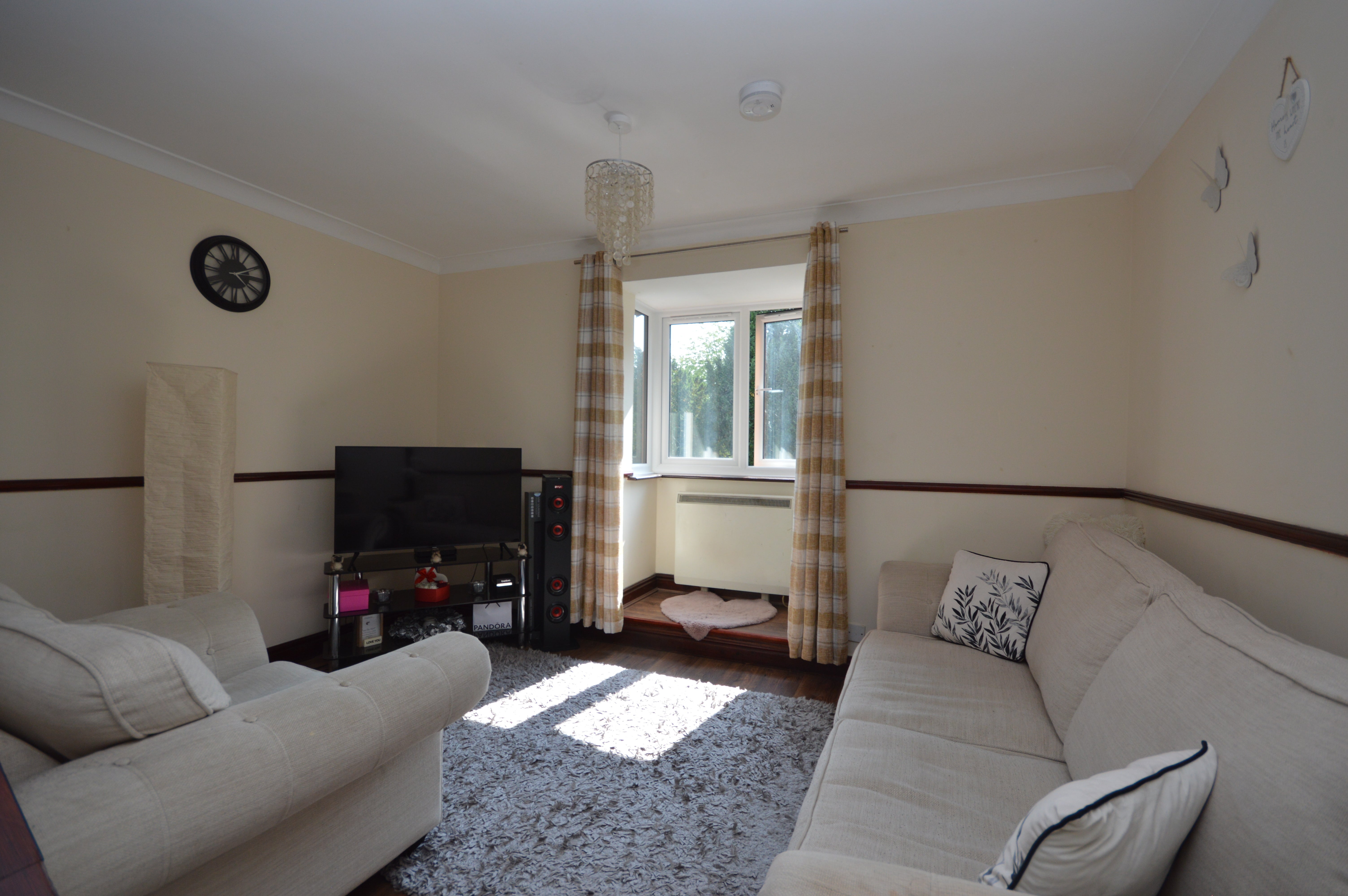 Flat Rogkingham Mews in Corby