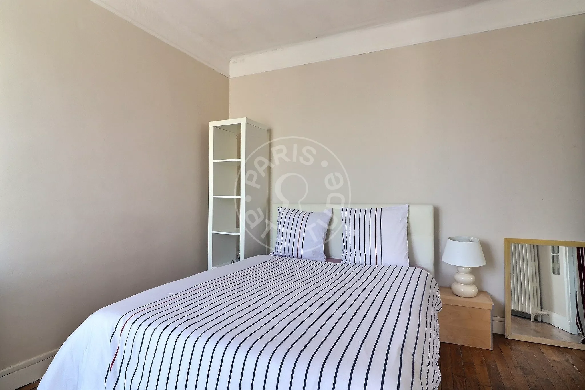 Flat Rue Jacques Mawas in Paris