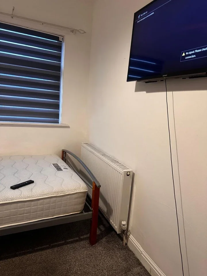 Room Ruskin Road in Northampton