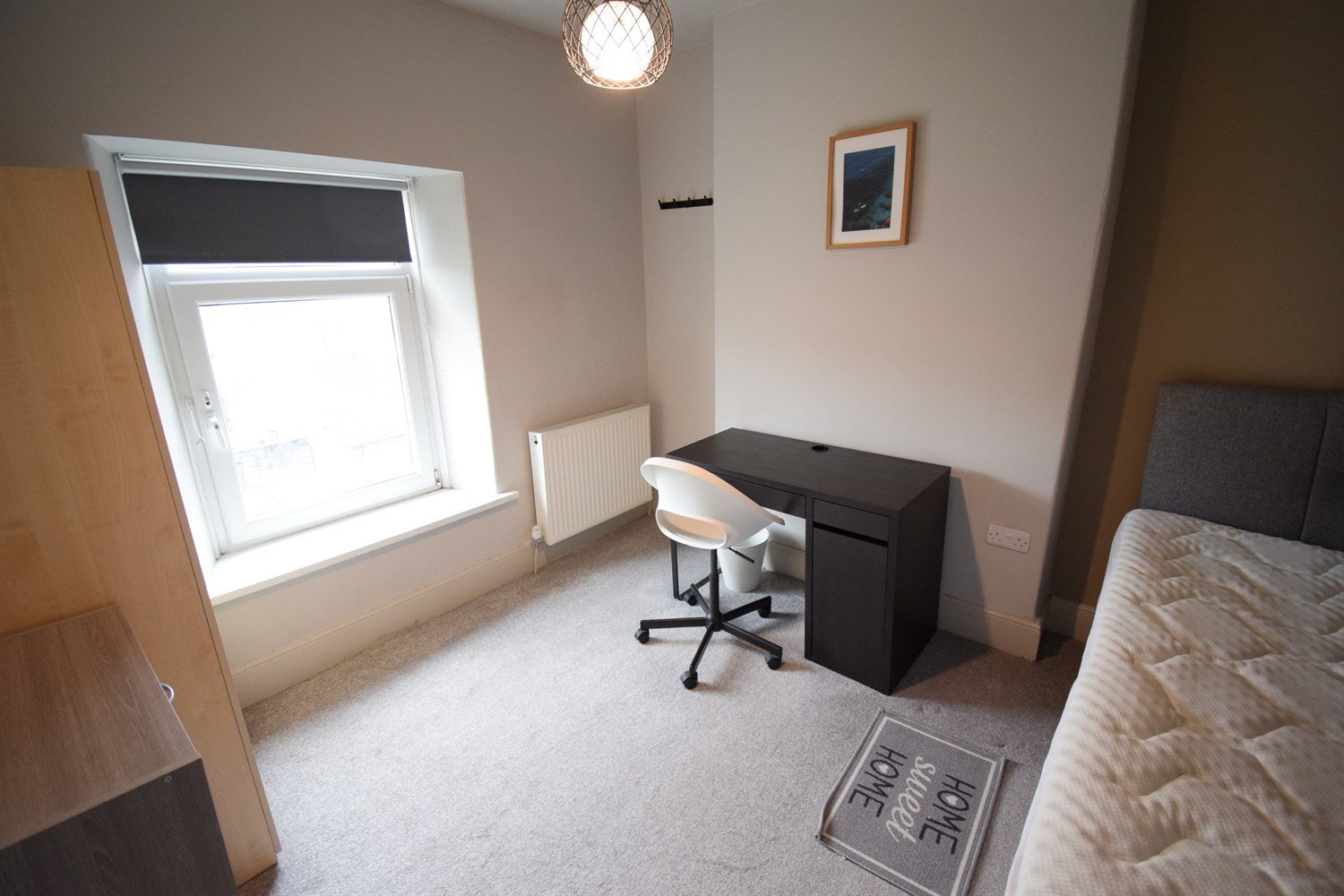 Room Broadway in Pontypridd