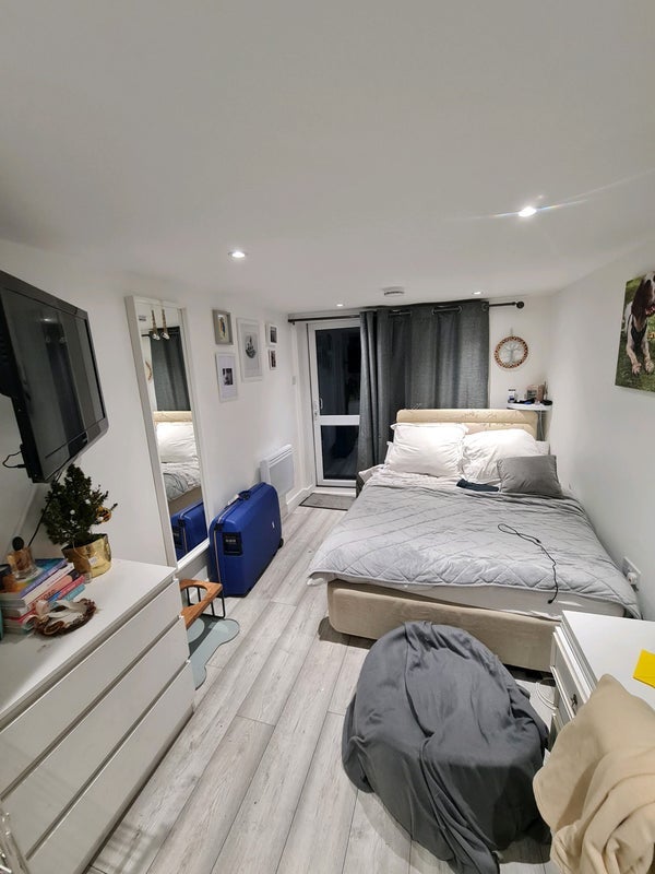 Room Grenfell Road in Bournemouth