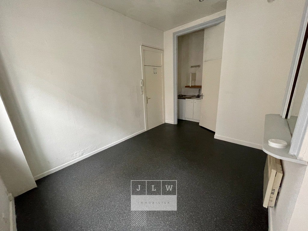 Flat Rue Saint-Jean-Baptiste de la Salle in Lille