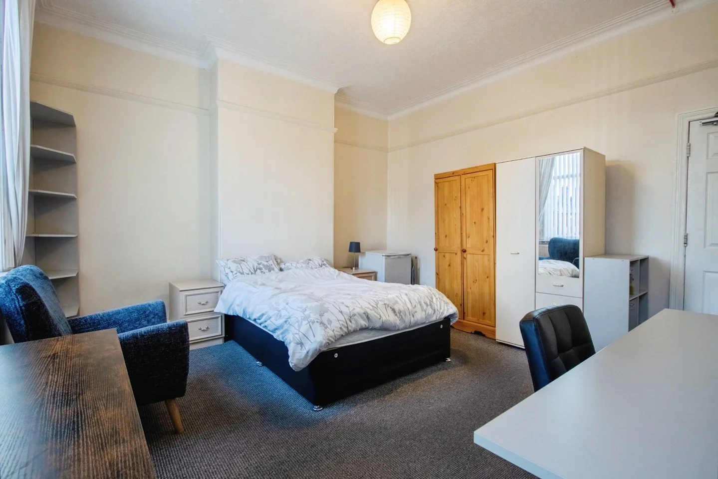 Room Peterson Road in Wakefield