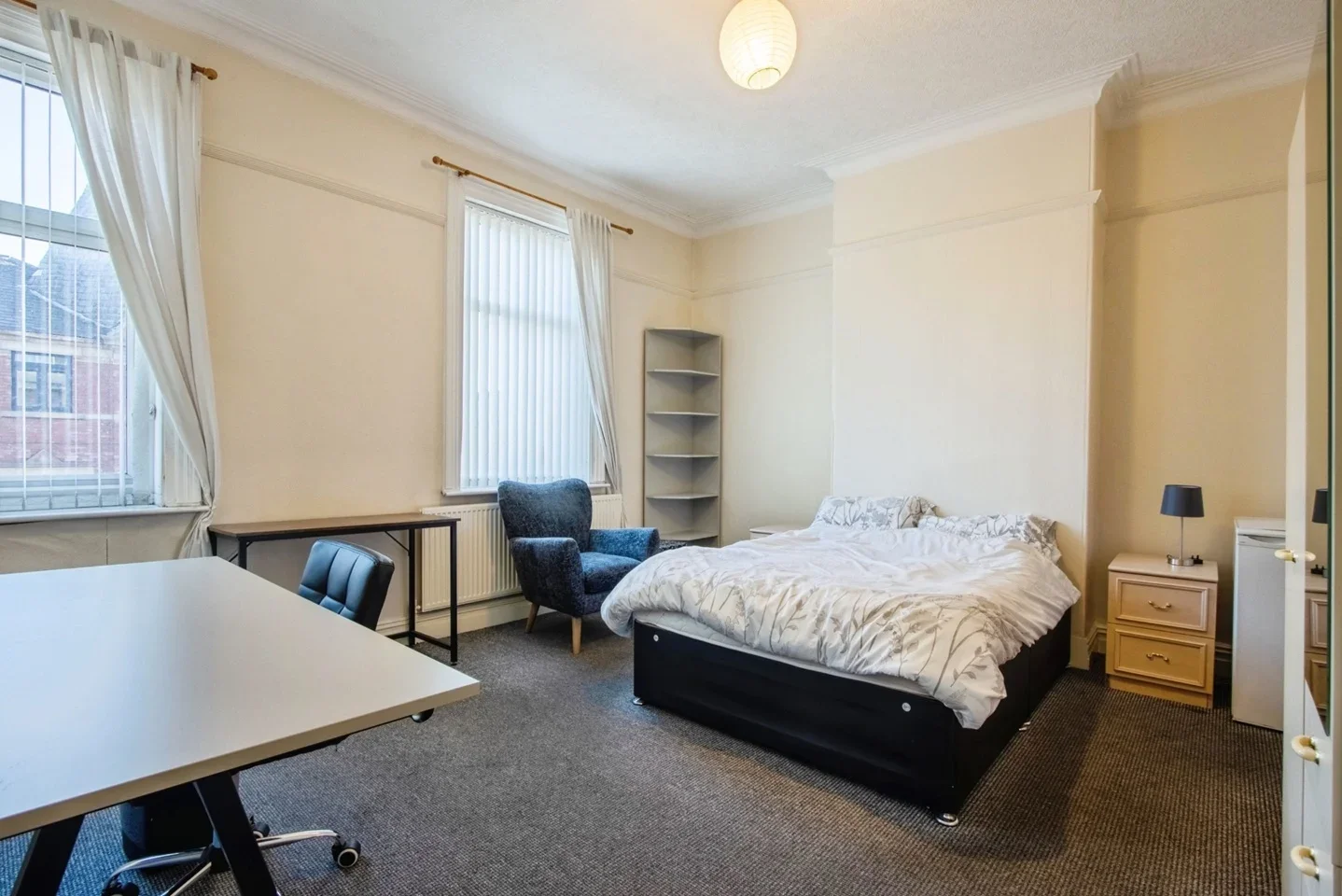 Room Peterson Road in Wakefield