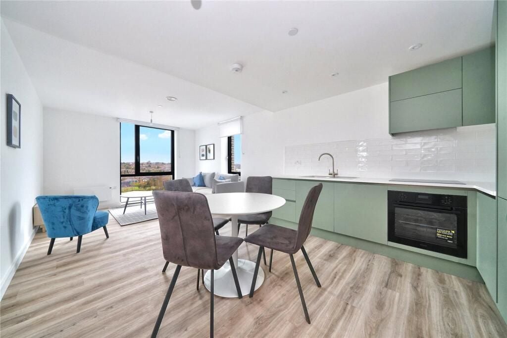 Flat Kimpton Road in Luton