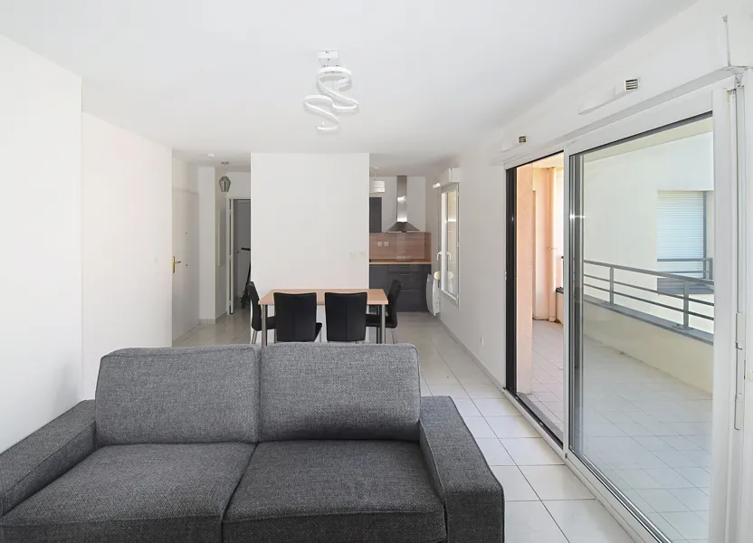 Flat Rue Saint-Antoine in Lyon