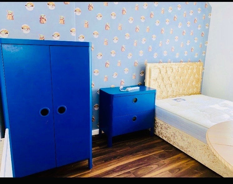 Room Hazelslack Road in Liverpool
