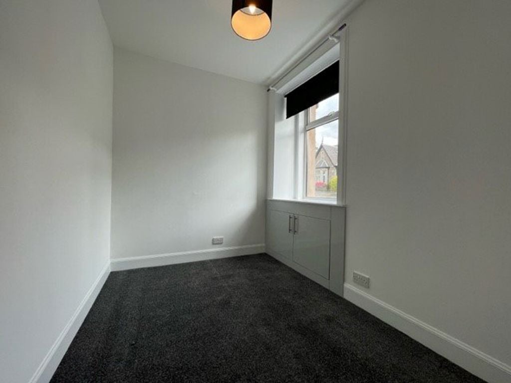 Flat Strathmore Street in Perth