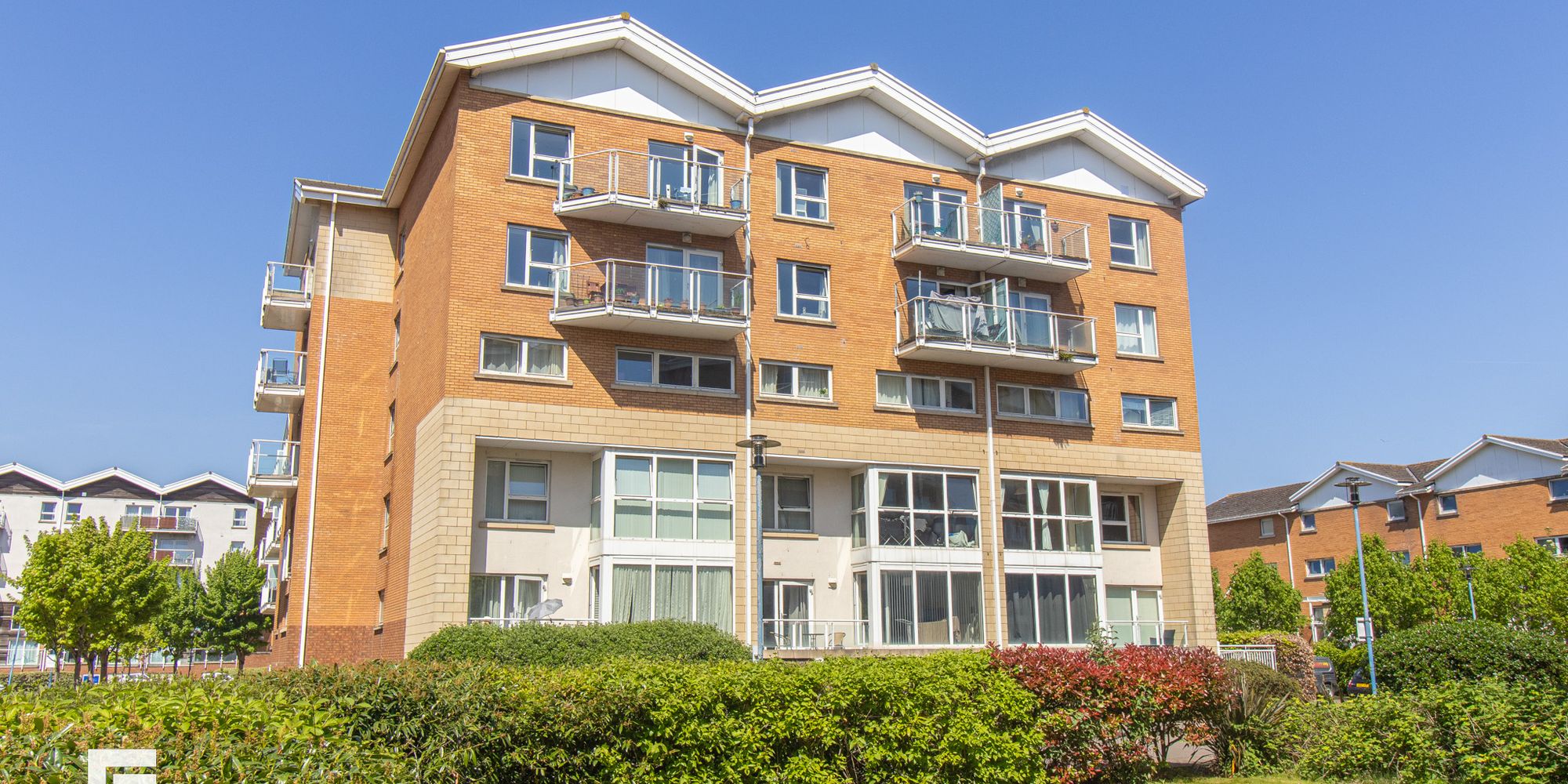 Flat Chandlery Way in Cardiff