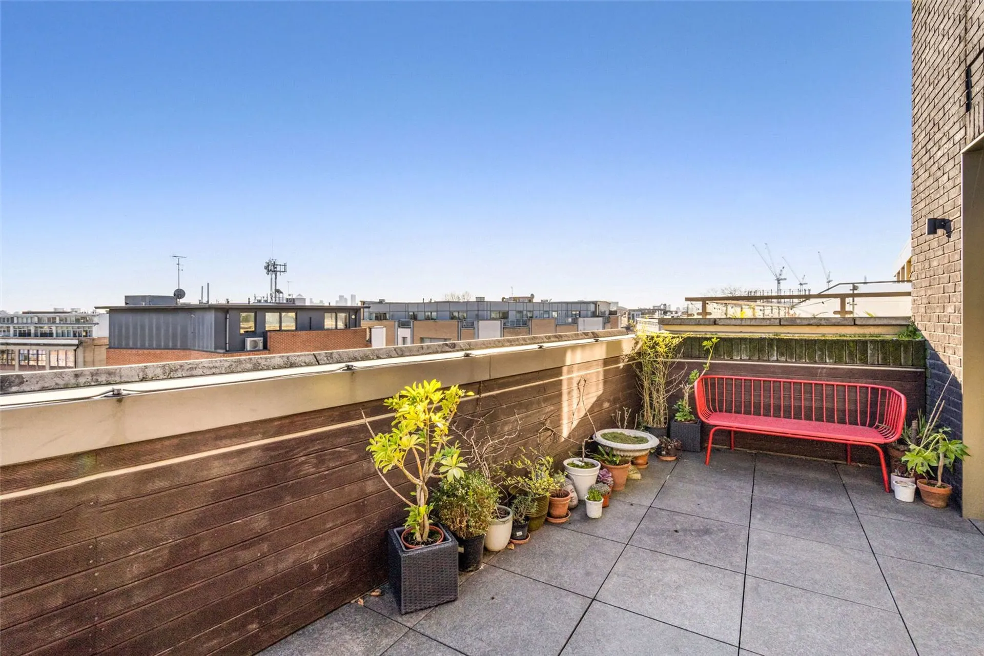 Flat Mare Street in Greater London
