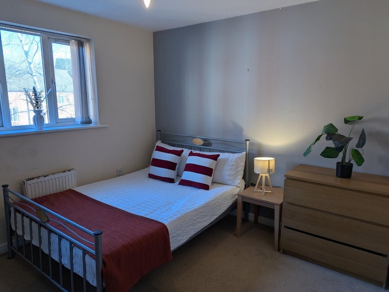 Room Montvale Gardens in Leicester