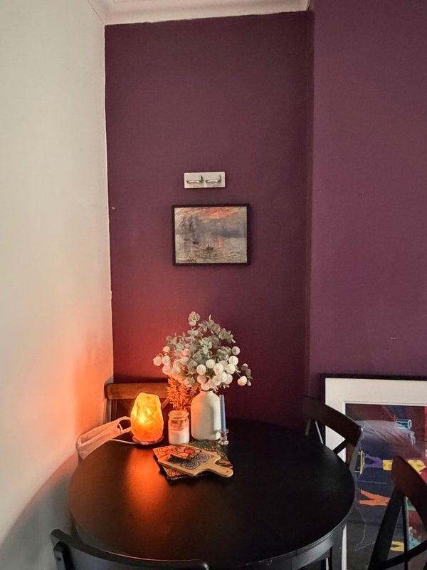 Flat Knollys Road in Greater London