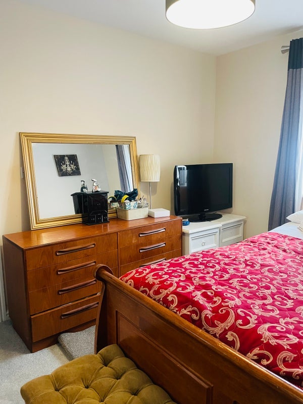 Room Northwood Drive in Gloucester