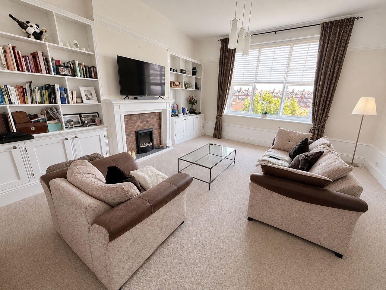 Flat Cantelupe Road in Rother