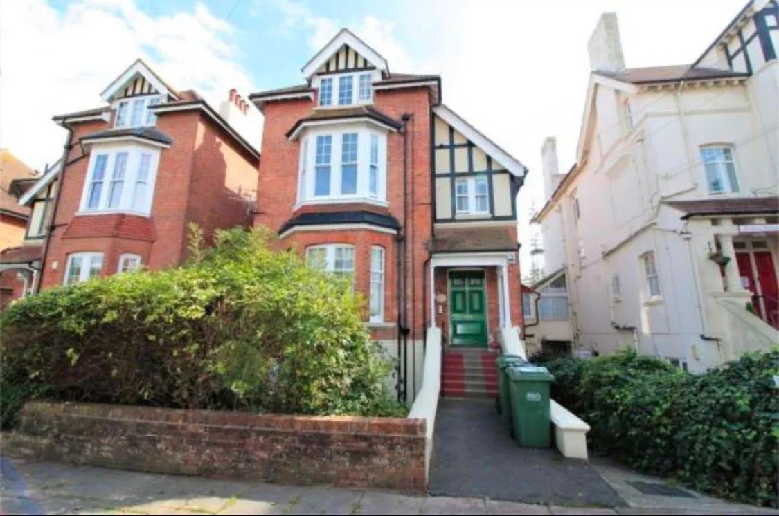 Flat Cantelupe Road in Rother