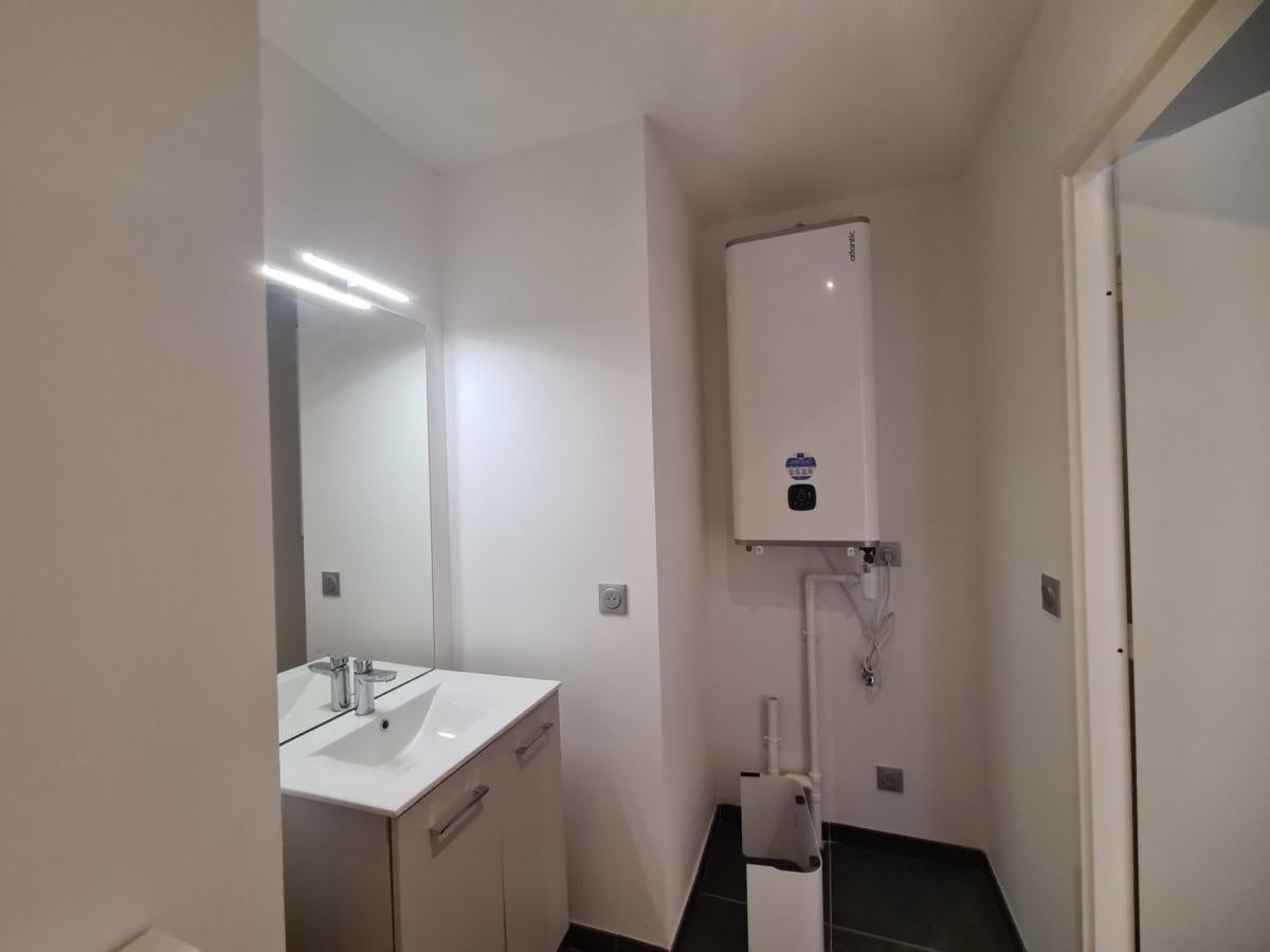 Appartement Rue Pierre Lhomme à Courbevoie