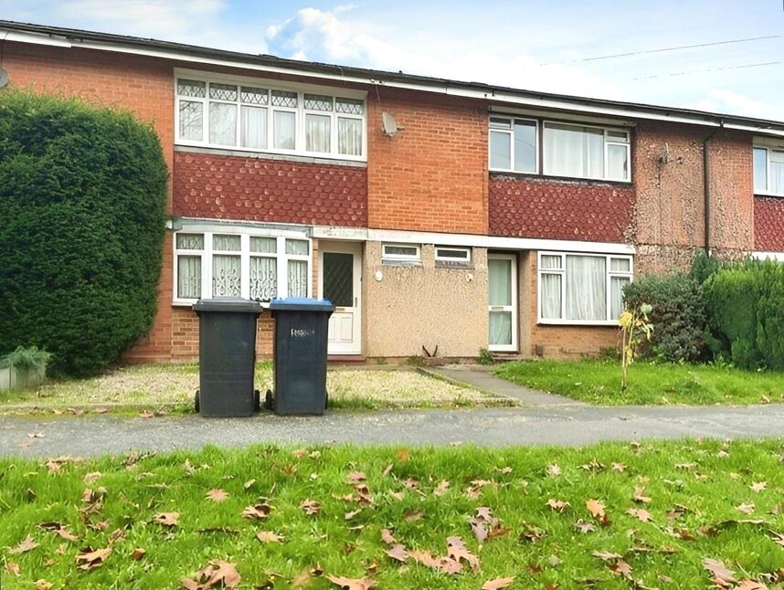 House Linden Court in Borough of Runnymede