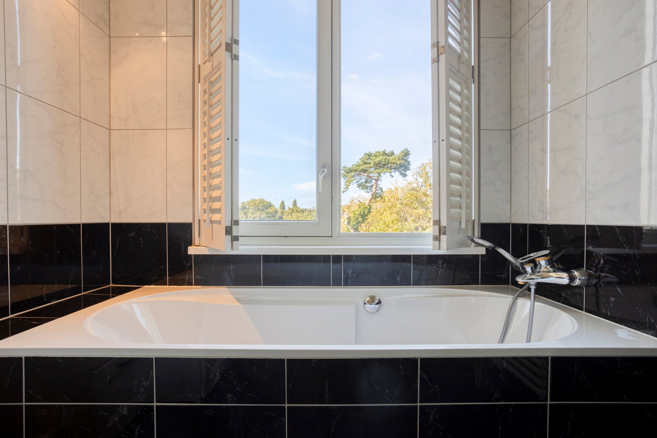 Appartement te koop: Hoge Rijndijk 88E, Leiden
