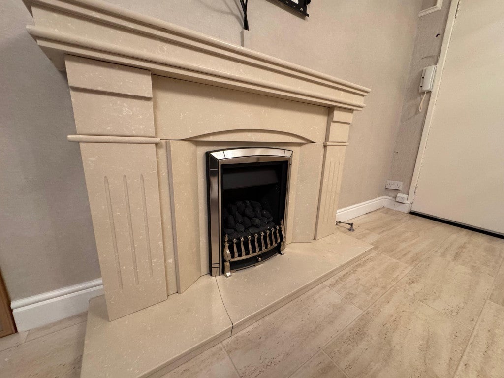 Flat Dundrennan Road in Glasgow