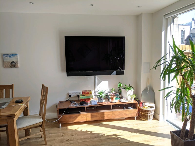 Room Abercrombie Road in Greater London