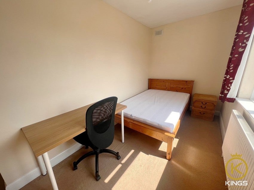 House Southway in Guildford