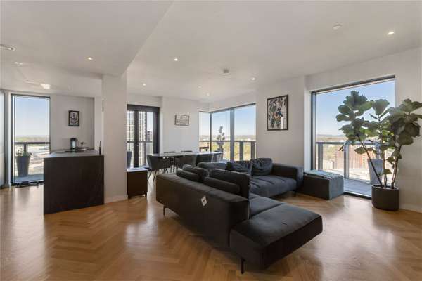 Flat Aspin Lane in Manchester