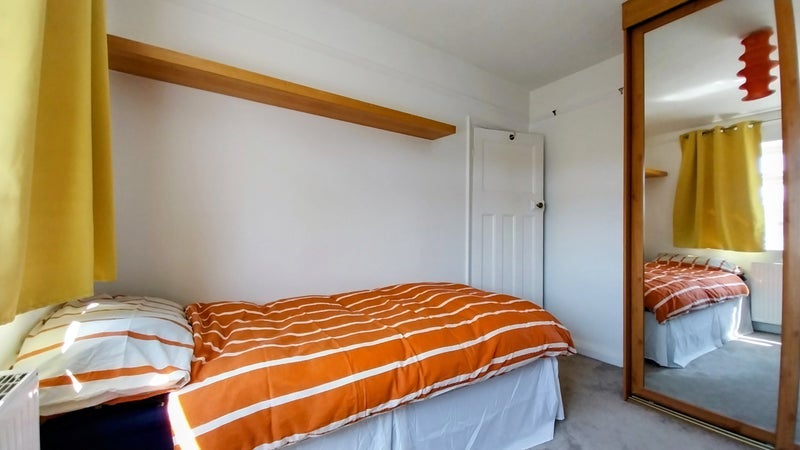 Room Howard Road in Greater London