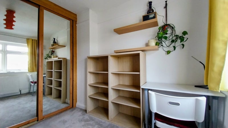 Room Howard Road in Greater London