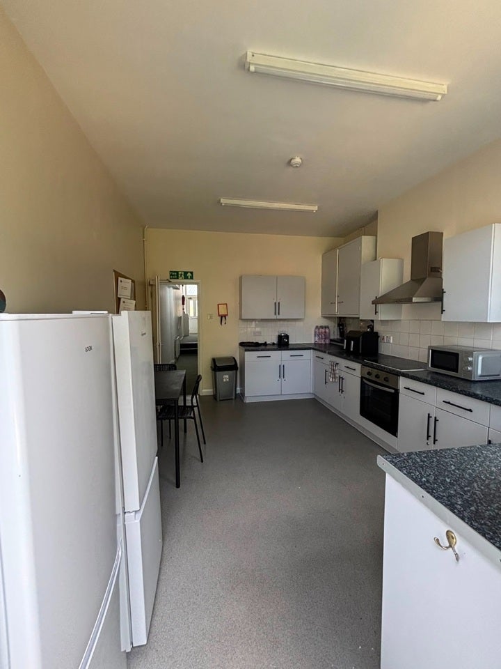 Room Holmesdale Road in Greater London